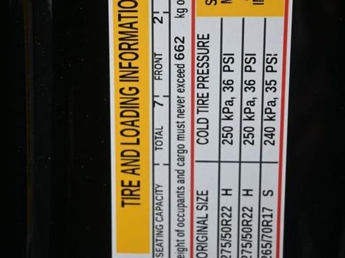 Used 2024 Chevrolet Tahoe High Country w/ Premium Package AWD/4WD image 9