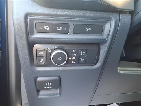 Used 2022 Ford F150 XLT w/ Equipment Group 302A High image 17