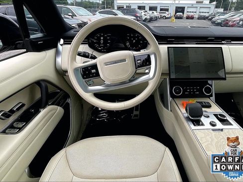 Used 2023 Land Rover Range Rover SE AWD/4WD image 5