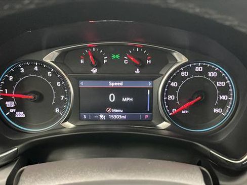 Used 2024 Chevrolet Equinox Premier image 17