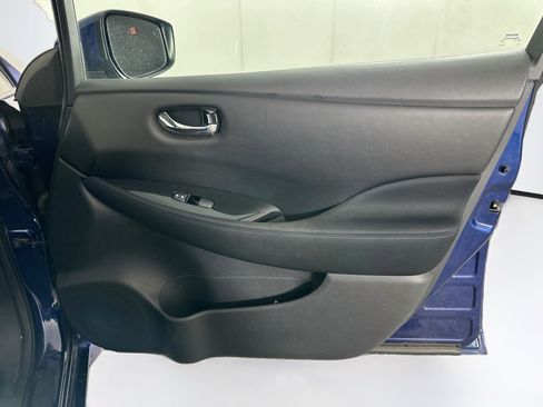 Used 2019 Nissan Leaf SV w/ SV Technology Package FWD image 31
