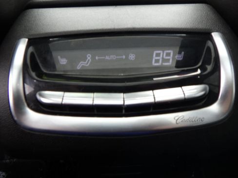 Used 2020 Cadillac XT6 Premium Luxury image 31