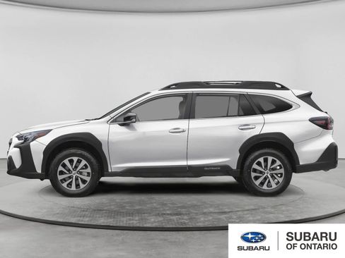 Used 2024 Subaru Outback Premium AWD/4WD image 3