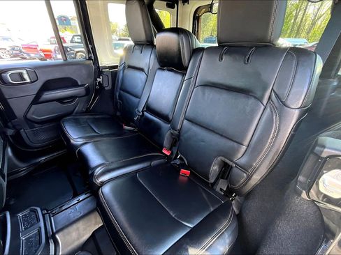 Used 2021 Jeep Wrangler Unlimited Rubicon w/ Trailer Tow Package image 21