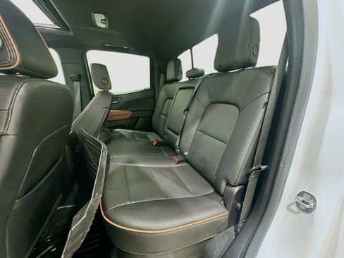 Used 2023 GMC Canyon AT4 w/ AT4 Premium Package AWD/4WD image 26