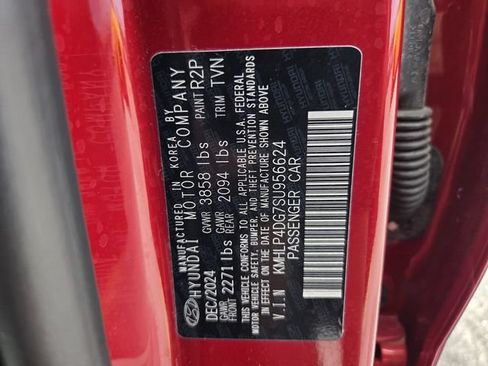 Used 2025 Hyundai Elantra Limited FWD image 19