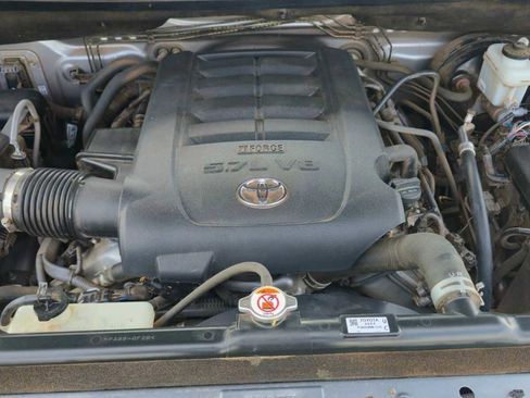 Used 2019 Toyota Tundra SR5 w/ TRD Off Road Package image 24