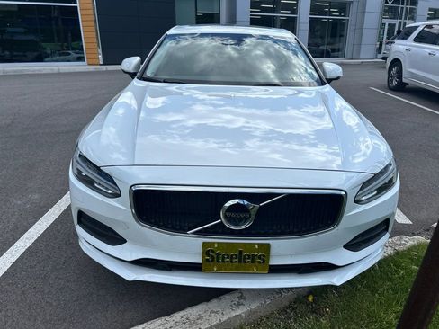 Used 2018 Volvo S90 T6 Momentum w/ Convenience Package AWD/4WD image 2