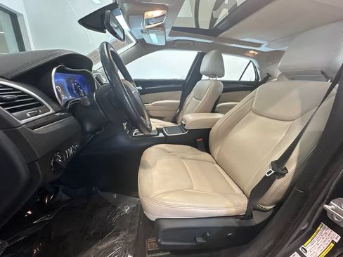 Used 2017 Chrysler 300 Limited AWD/4WD image 13