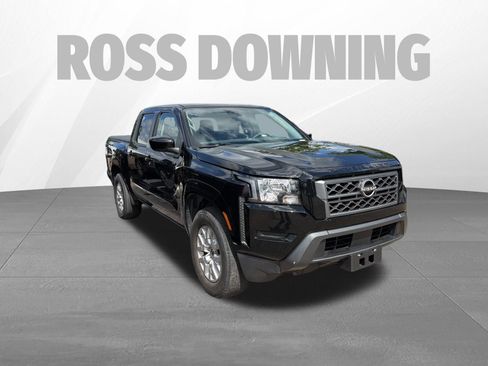 Used 2022 Nissan Frontier SV image 3