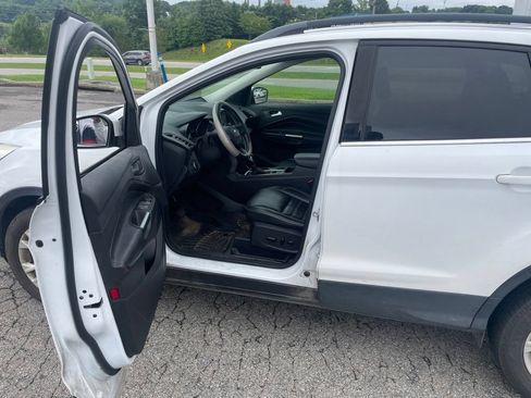 Used 2019 Ford Escape SEL AWD/4WD image 10