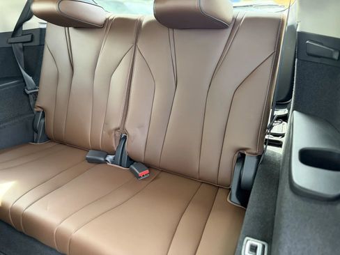 Used 2024 Acura MDX SH-AWD w/ Advance Package image 16