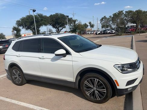 Used 2019 Volkswagen Tiguan SE FWD image 6