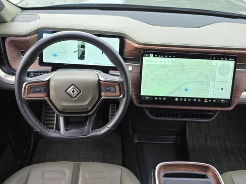 Used 2023 Rivian R1S Launch Edition Quad AWD/4WD image 15