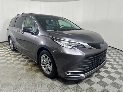 Used 2023 Toyota Sienna Limited