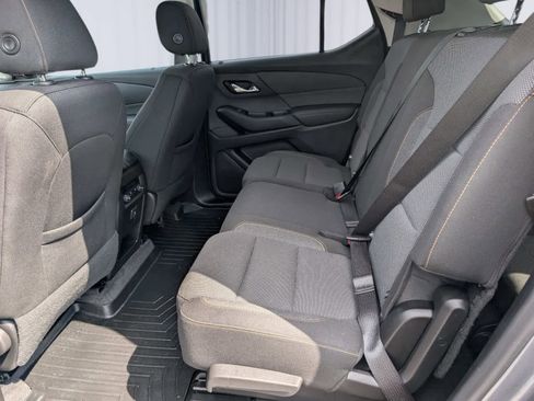 Used 2020 Chevrolet Traverse LS FWD image 12