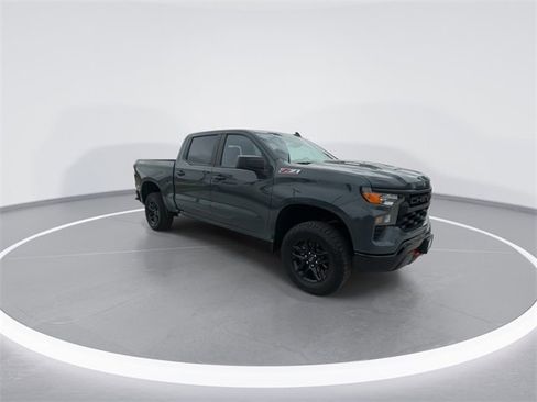 Used 2025 Chevrolet Silverado 1500 Custom Trail Boss image 2