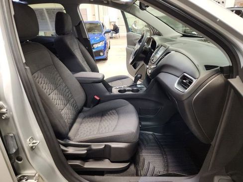 Used 2018 Chevrolet Equinox LT image 29