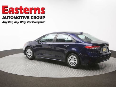 Used 2022 Toyota Corolla LE FWD image 62
