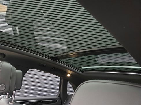 Used 2025 Porsche Macan image 15