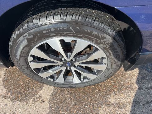 Used 2017 Subaru Outback 2.5i Limited image 8