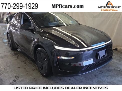 Used 2026 Tesla Model Y Long Range RWD image 1