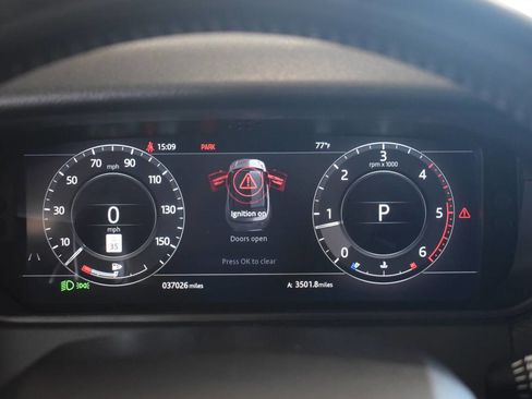Used 2018 Land Rover Range Rover Velar S AWD/4WD image 53