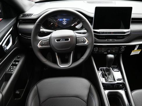 New 2026 Jeep Compass Latitude AWD/4WD image 3