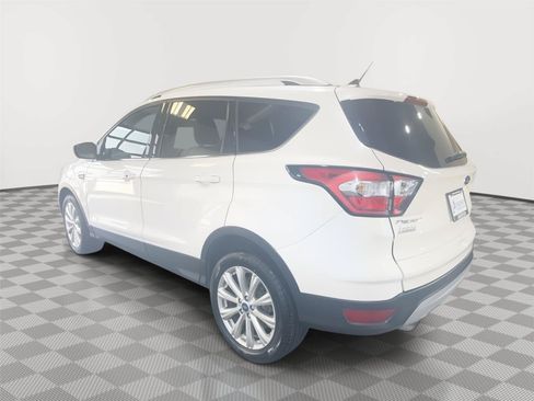Used 2018 Ford Escape Titanium w/ Ford Safe & Smart Package AWD/4WD image 9