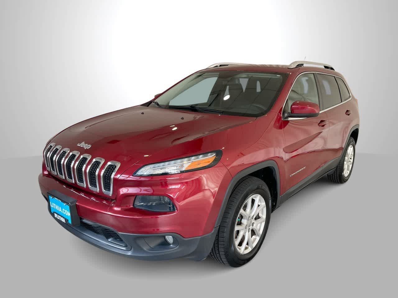 Used 2017 Jeep Cherokee Latitude w/ Comfort & Sound Group AWD/4WD image 1