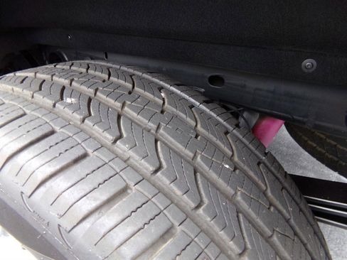 Used 2018 GMC Sierra 1500 SLT image 83