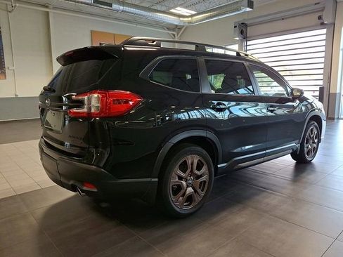 Certified 2025 Subaru Ascent Bronze Edition AWD/4WD image 6