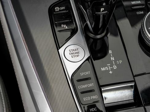 Used 2023 BMW X5 xDrive40i w/ M Sport Package image 25