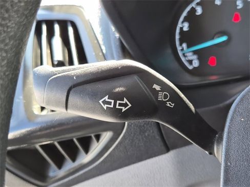 Used 2022 Ford Transit Connect XL image 28