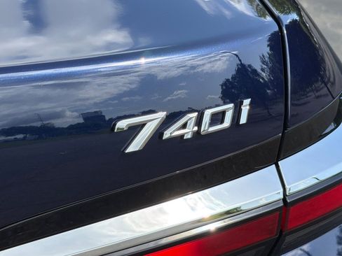 Certified 2023 BMW 740i w/ Executive Package RWD image 38