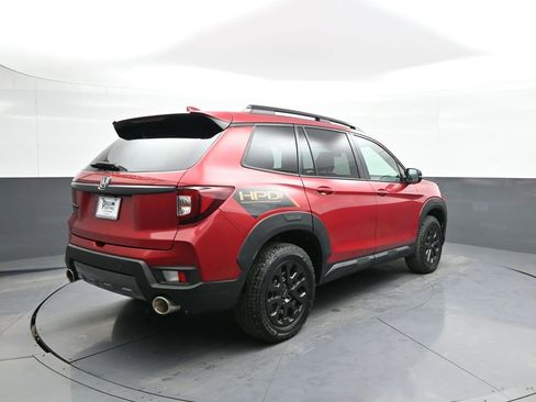Certified 2023 Honda Passport TrailSport image 6