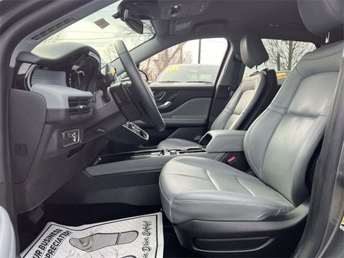 Certified 2022 Lincoln Corsair AWD w/ Equipment Group 101A image 8