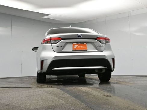 Used 2020 Toyota Corolla LE image 32