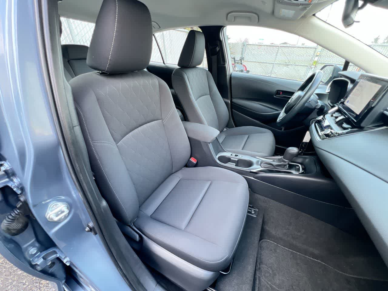 Used 2023 Toyota Corolla LE FWD image 28