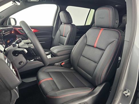 New 2026 Chevrolet Traverse RS w/ LPO, Floor Liner Package image 23