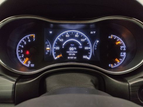 Used 2019 Jeep Grand Cherokee Laredo RWD image 23