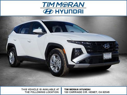 New 2026 Hyundai Tucson SE image 1