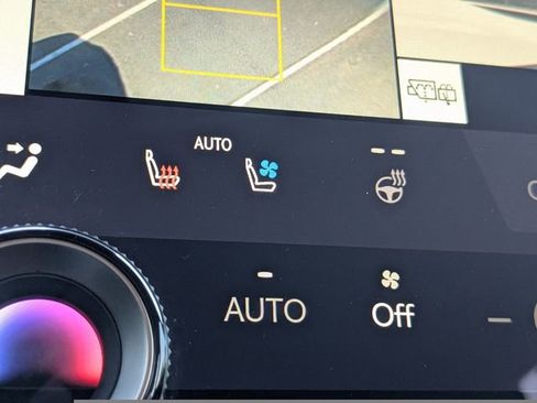 Used 2024 Lexus GX 550 AWD/4WD image 24