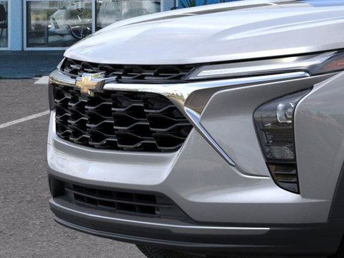 Used 2026 Chevrolet Trax LT w/ Driver Confidence Package FWD image 13