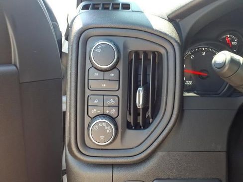 Used 2024 Chevrolet Silverado 2500 Custom w/ Custom Value Package image 11