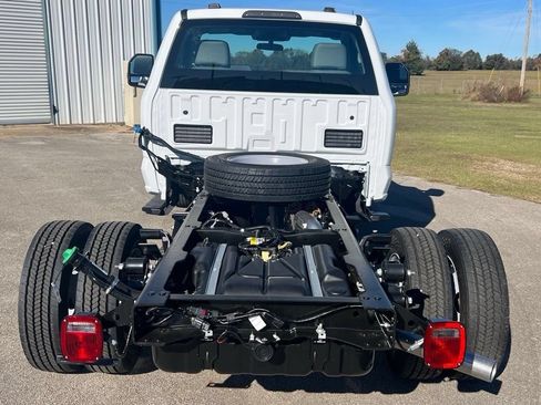 New 2026 Ford F550 4x4 SuperCab Super Duty image 4