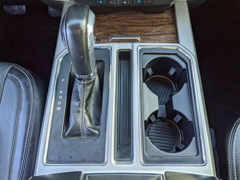 Used 2020 Ford F150 Lariat AWD/4WD image 9
