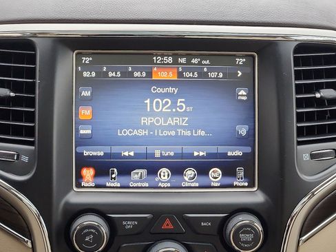 Used 2017 Jeep Grand Cherokee Overland image 16