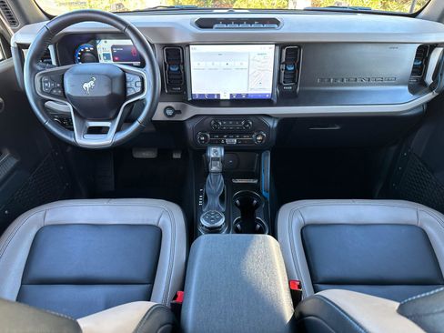 Certified 2023 Ford Bronco Wildtrak image 19