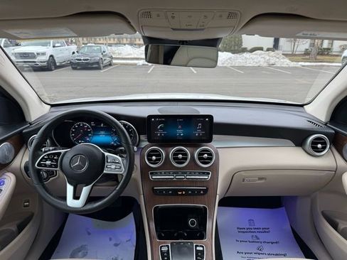 Used 2021 Mercedes-Benz GLC 300 GLC 300 image 33
